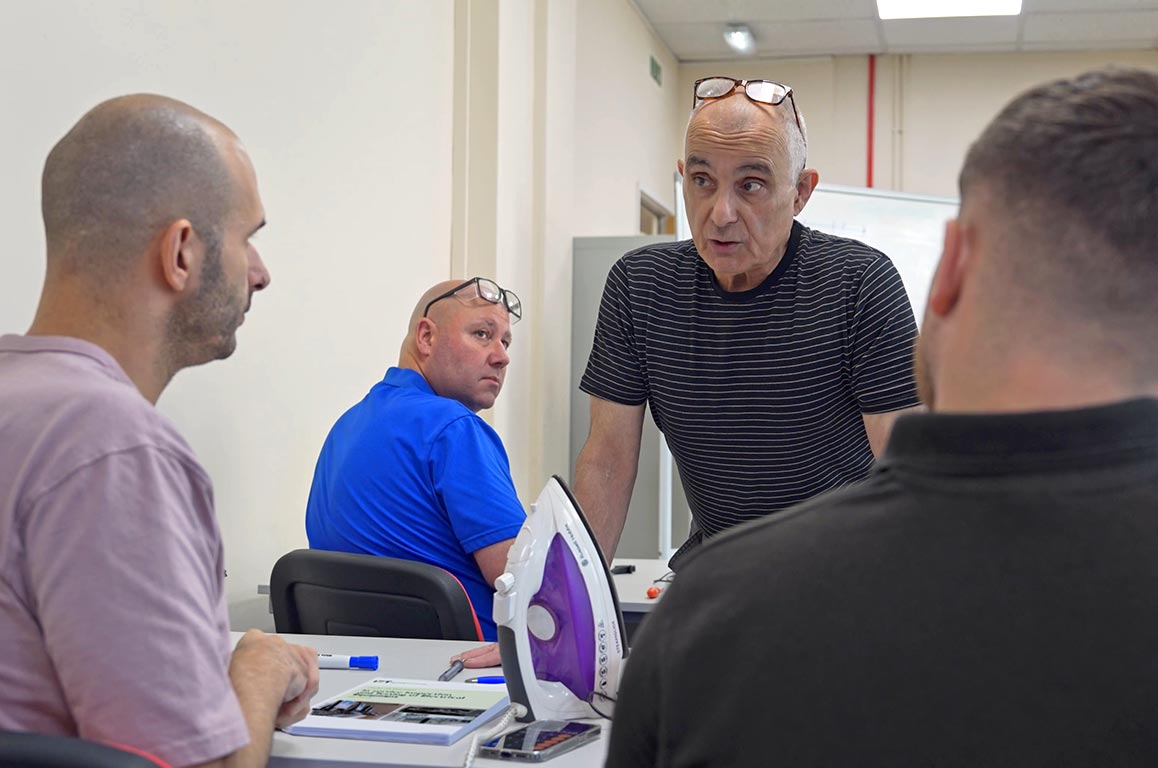 City & Guilds 2377-77 EET/PAT Testing In-Service Inspection & Testing of Electrical Equipment Course