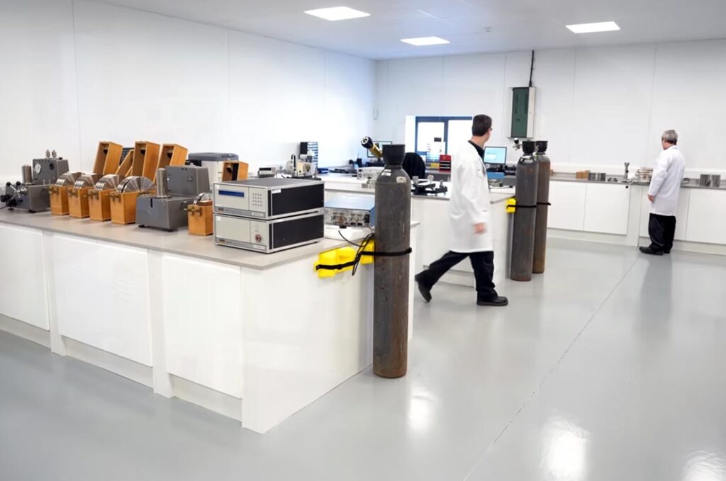 PASS pressure calibration laboratory