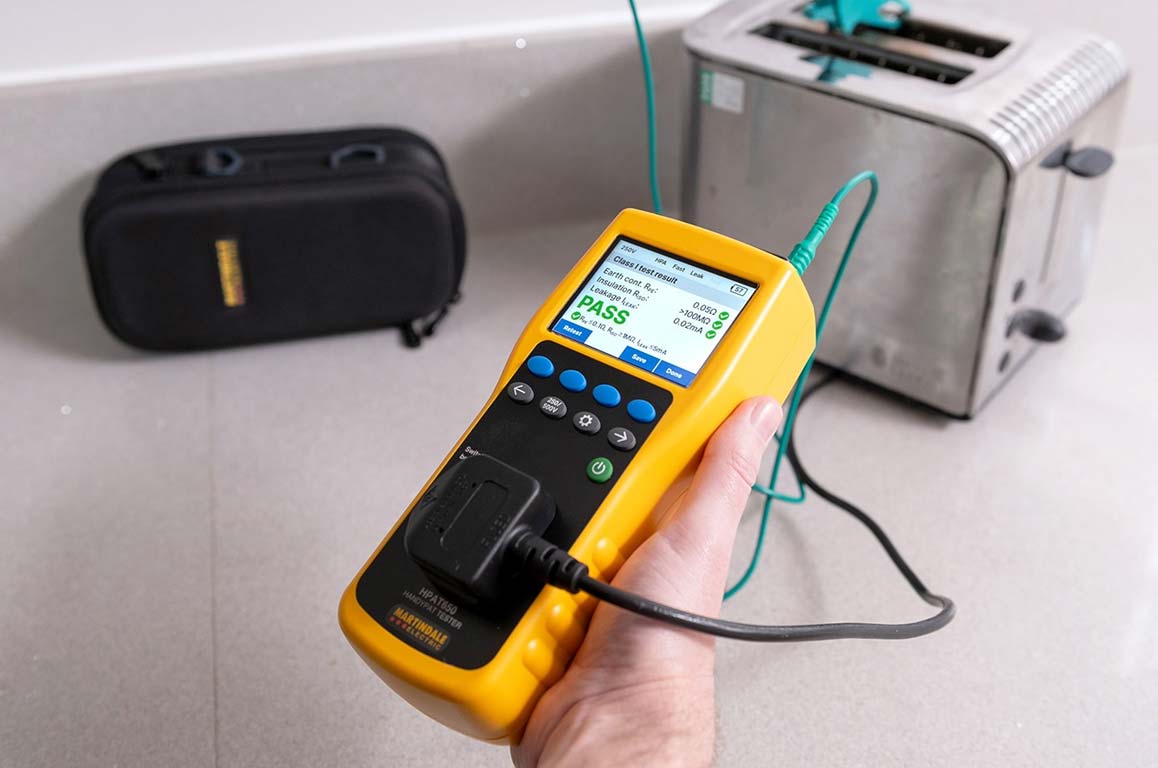 How to Carry Out an Earth Leakage Test in PAT Testing